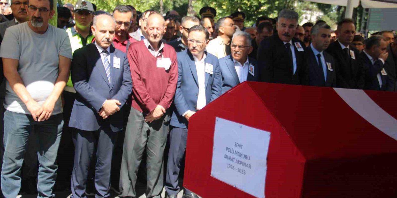 Şehit Polis Akpınar Son Yolculuğuna Uğurlandı