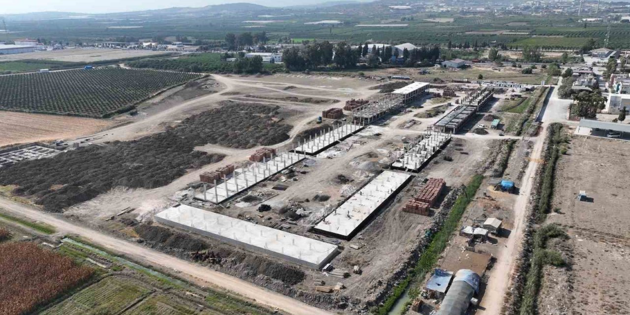 Mersin’de Lojistik Merkezinin Yapımı Devam Ediyor