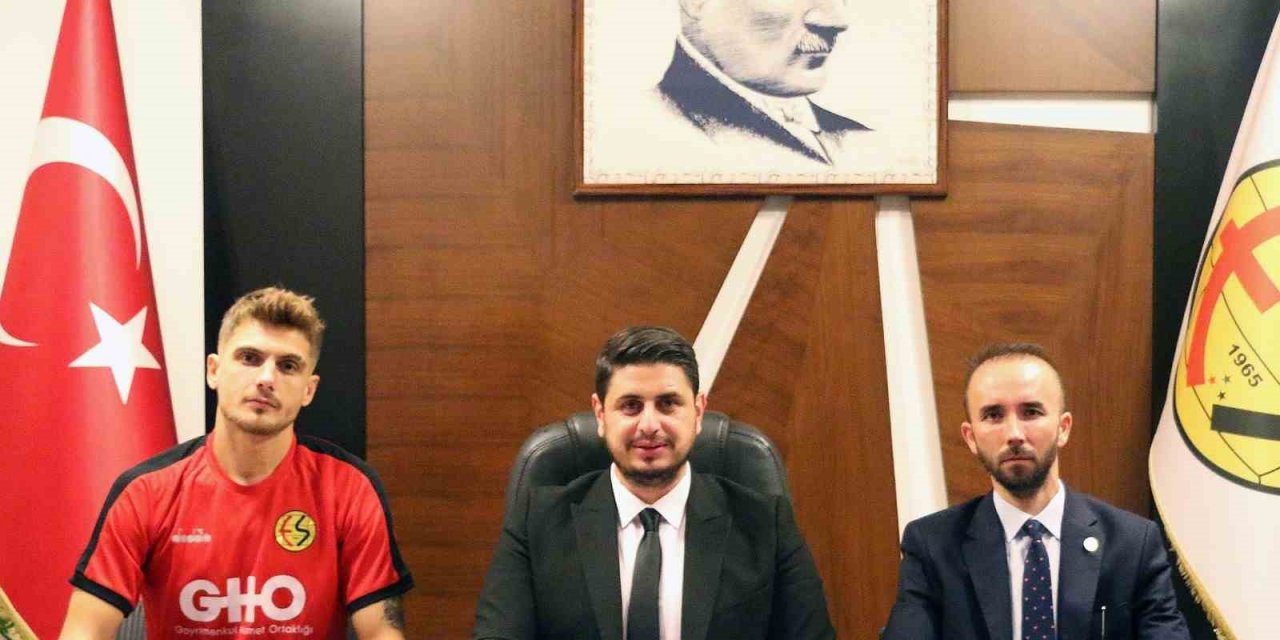 Eskişehirspor’da Yeni Stoper Transferi