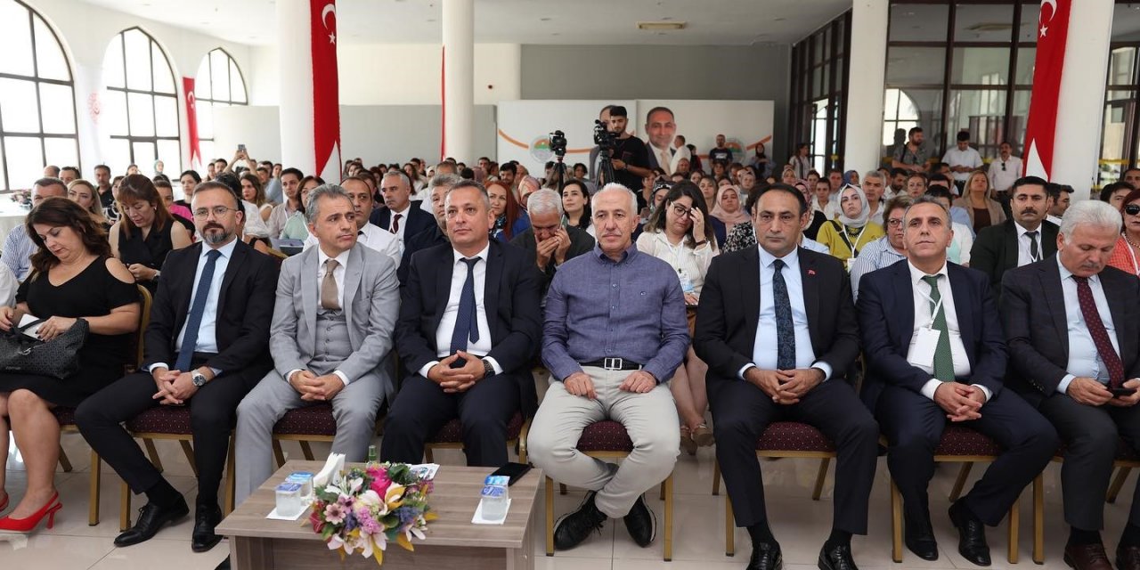 Mersin’de Aile Çalıştayı Düzenlendi