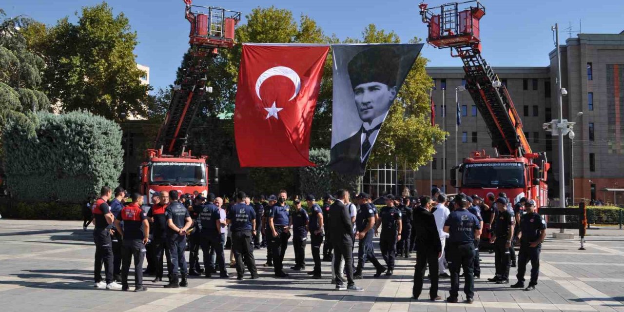 İtfaiye Teşkilatı İle Eskişehir İtfaiyesi’nin Kuruluş Yıl Dönümü İçin Kutlama Yapıldı