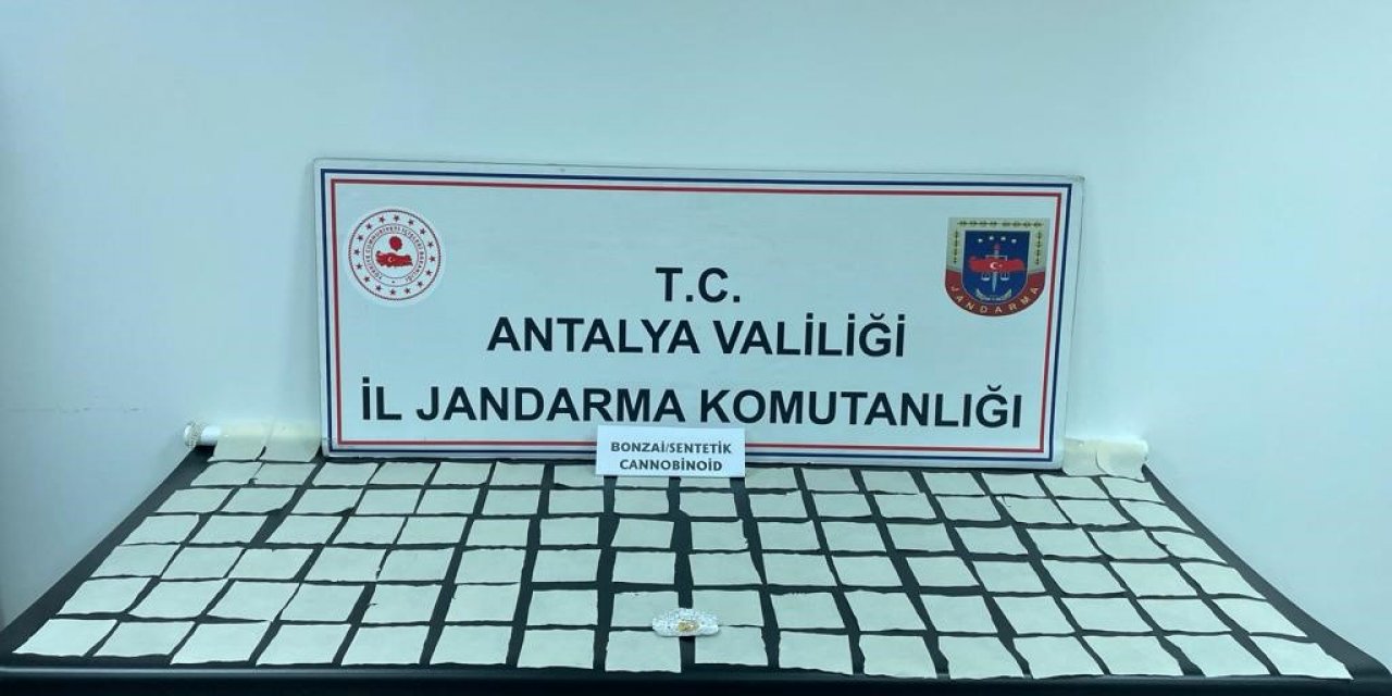 Antalya’da Jandarma Tarafından 100 Bin Kullanımlık Uyuşturucu Hap Ele Geçirildi