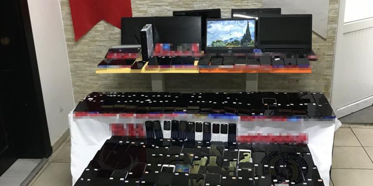 Mersin’de Kart Dolandırıcılarına Operasyon: 5 Gözaltı