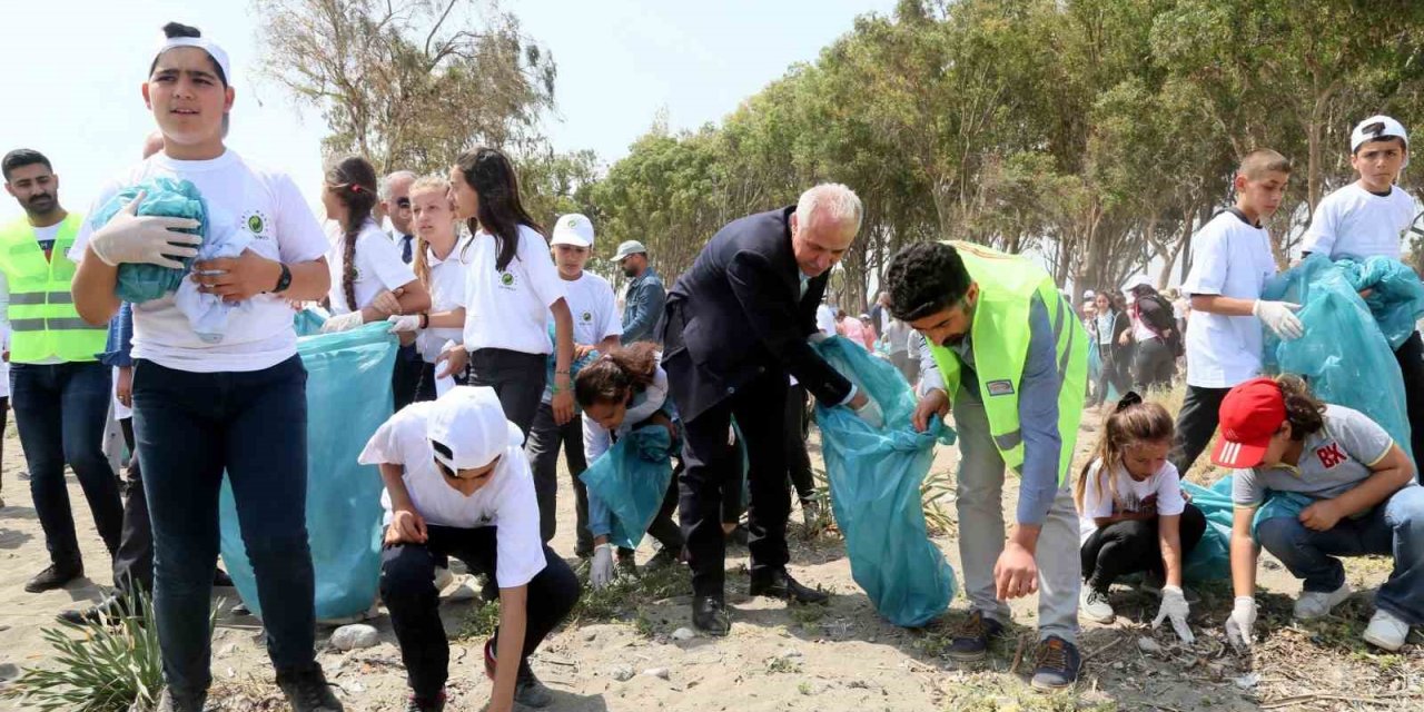 Akdeniz’in Her Yanı Düzenli Temizleniyor