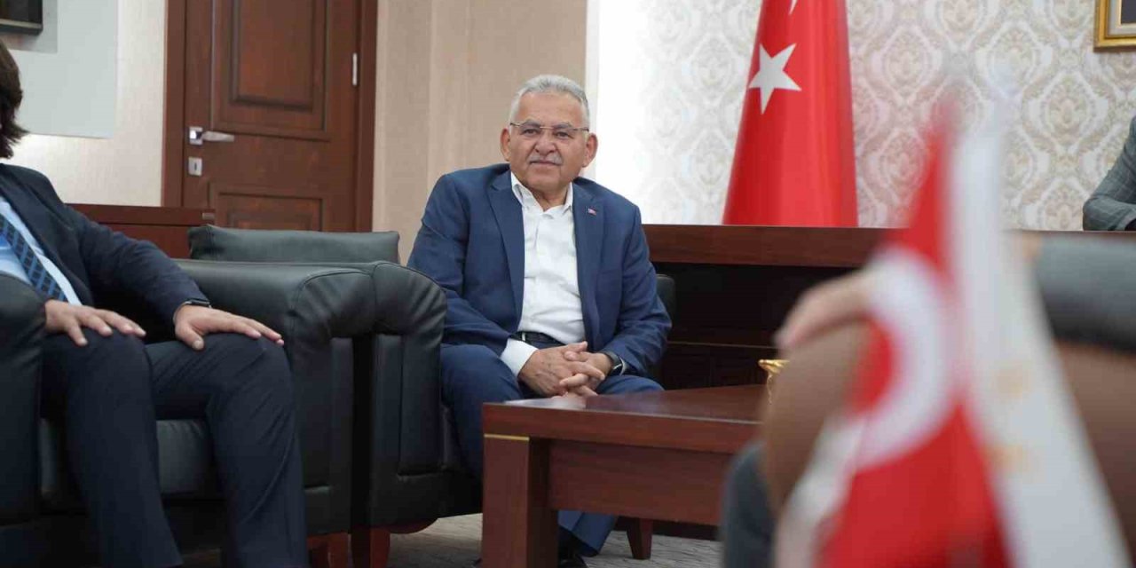 Ak Parti’de ’cumhur İttifakı’ Buluşması