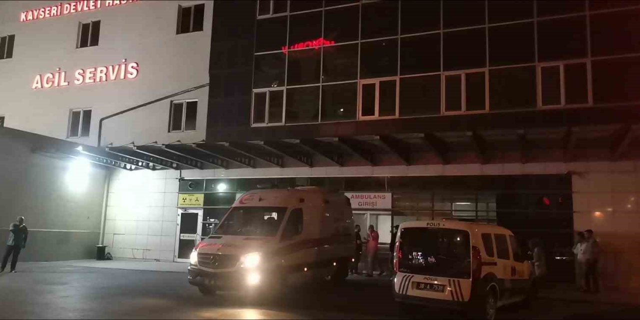 Kavgada Bıçaklanan Şahıs Hayatını Kaybetti