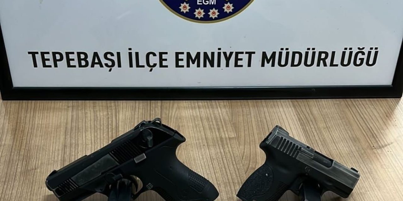 Şüpheli Şahıslardan Silah Ve Mermi Ele Geçirildi