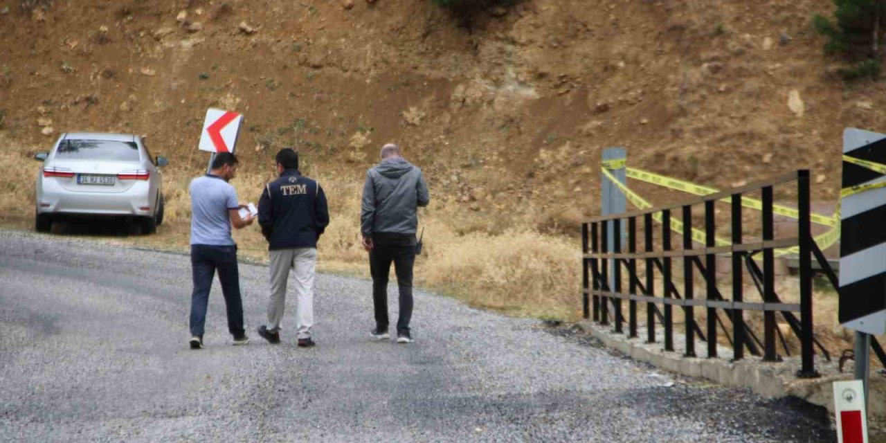 Teröristler Veterineri Arkasından Ateş Ederek Öldürmüş