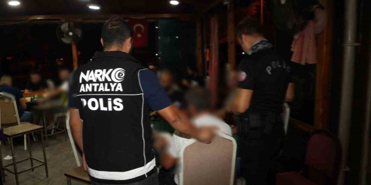 Antalya’da Kafe Ve Kıraathane Denetimi