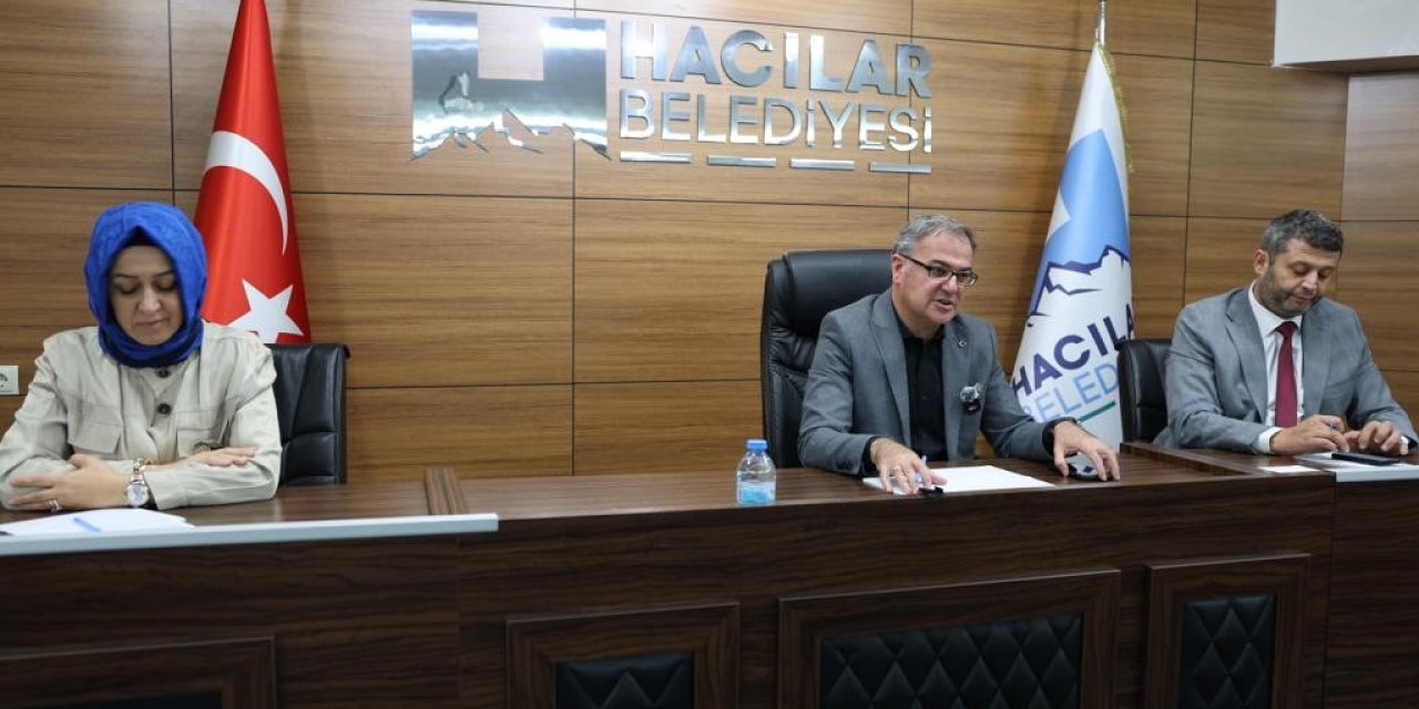 Hacılar Belediye Meclisi Ekip Ayı Toplantısını Yaptı