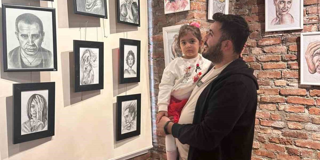 Eskişehir’de Açılan Kişisel Resim Sergisi İlgi Gördü