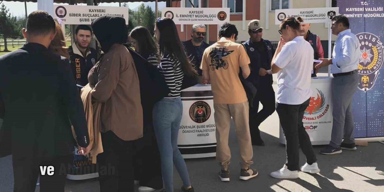 Kayseri Polisi 10 Bin Üniversiteliyi Bilgilendirdi