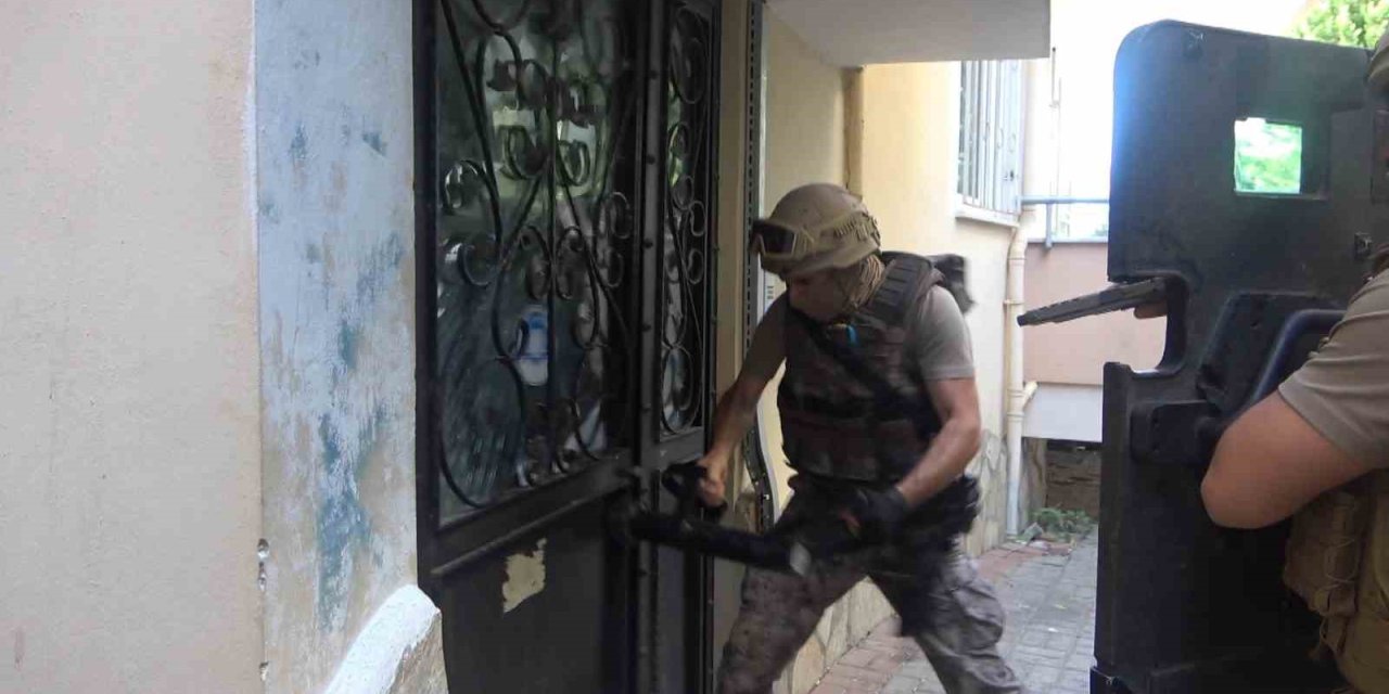 Antalya’da Hava, Kara Ve Deniz Destekli Eş Zamanlı Uyuşturucu Operasyonu