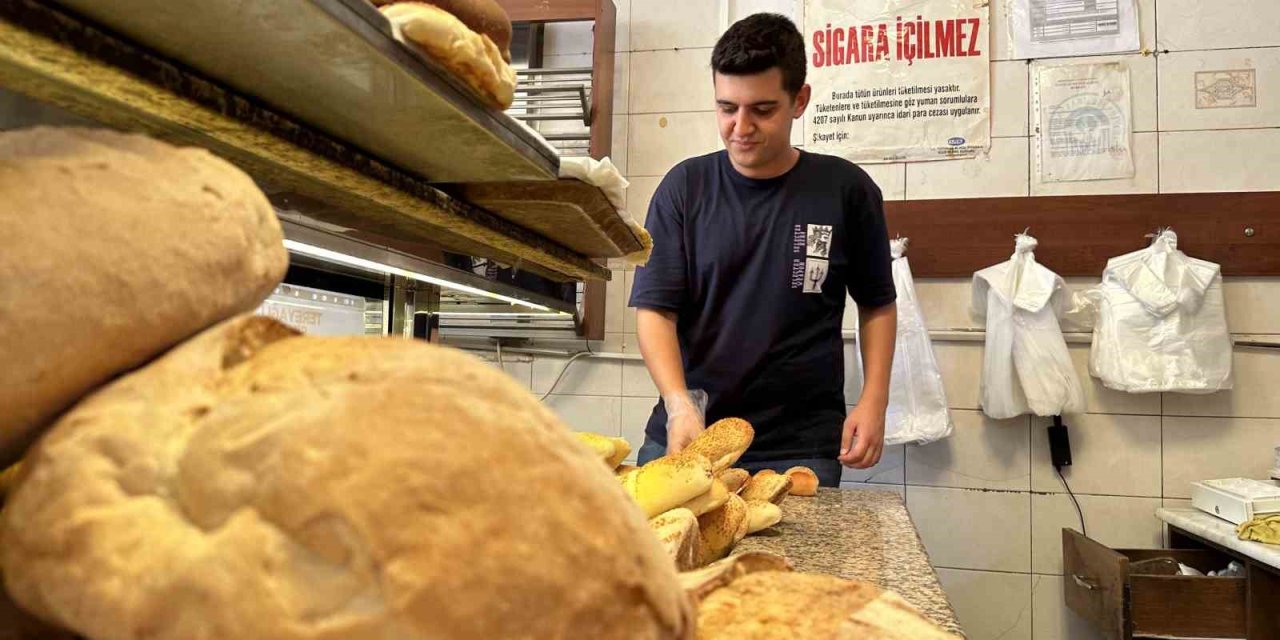 Üniversiteyi Bitirdi Baba Mesleğine Döndü