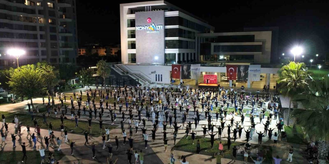 1923 Zeybekten Biri Olmak İçin Akın Ettiler