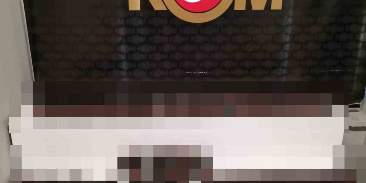 Kayseri’de Kaçakçılık Operasyonu: Yüzlerce Cinsel İçerikli Ürün Ele Geçirildi