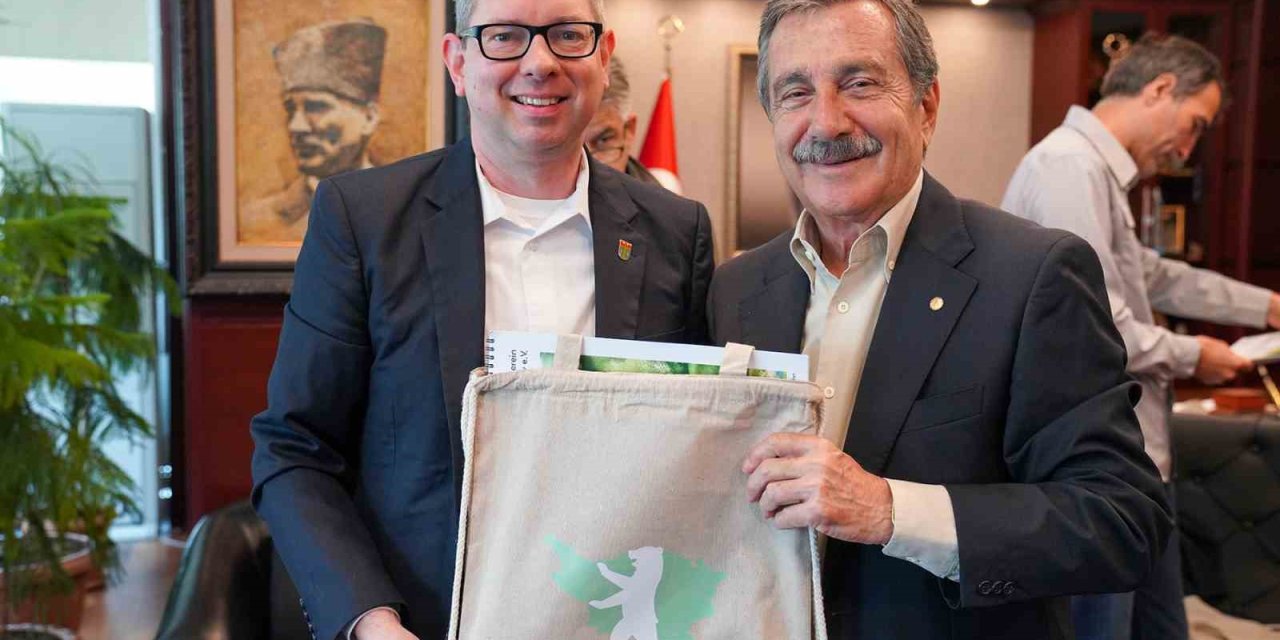 Alman Heyeti Tepebaşı’nı Gezdi