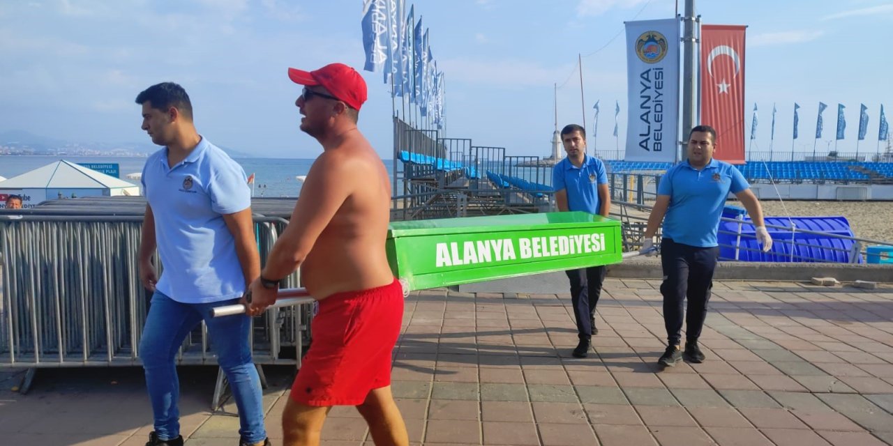 Antalya’da Denizde Kadın Cesedi Bulundu