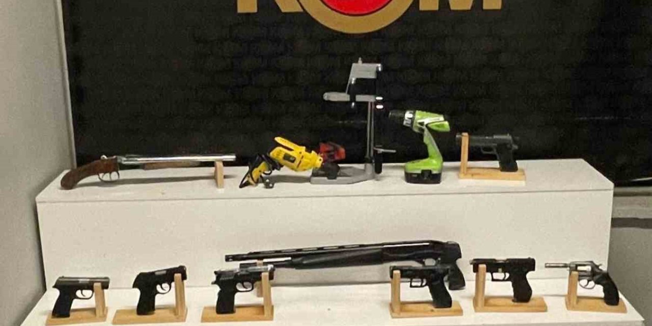 Kurusıkı Tabancaları Ateşli Silaha Çeviren Şahıslara Operasyon: 2 Gözaltı