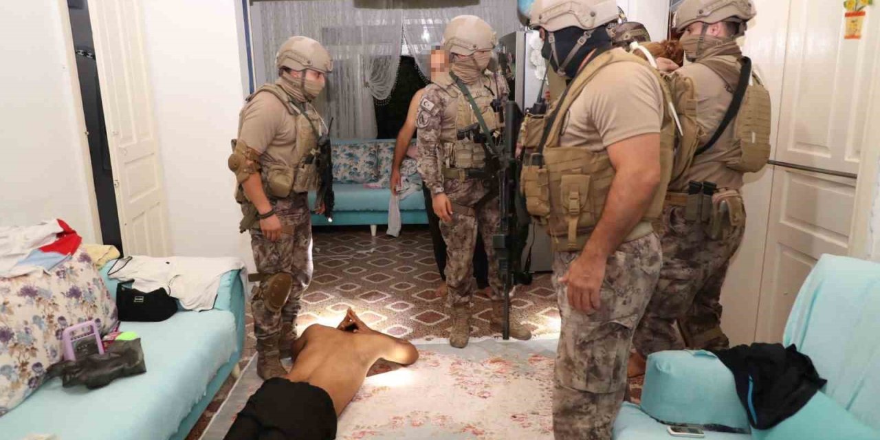 Mersin’de Uyuşturucu Satıcılarına Operasyon: 35 Gözaltı