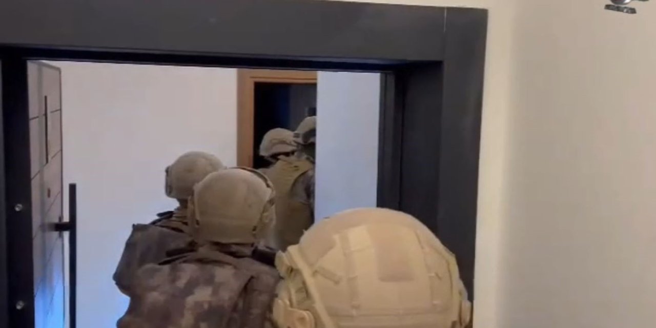 Antalya’da Silahlı Suç Örgütüne Operasyon: 19 Kişi Tutuklandı