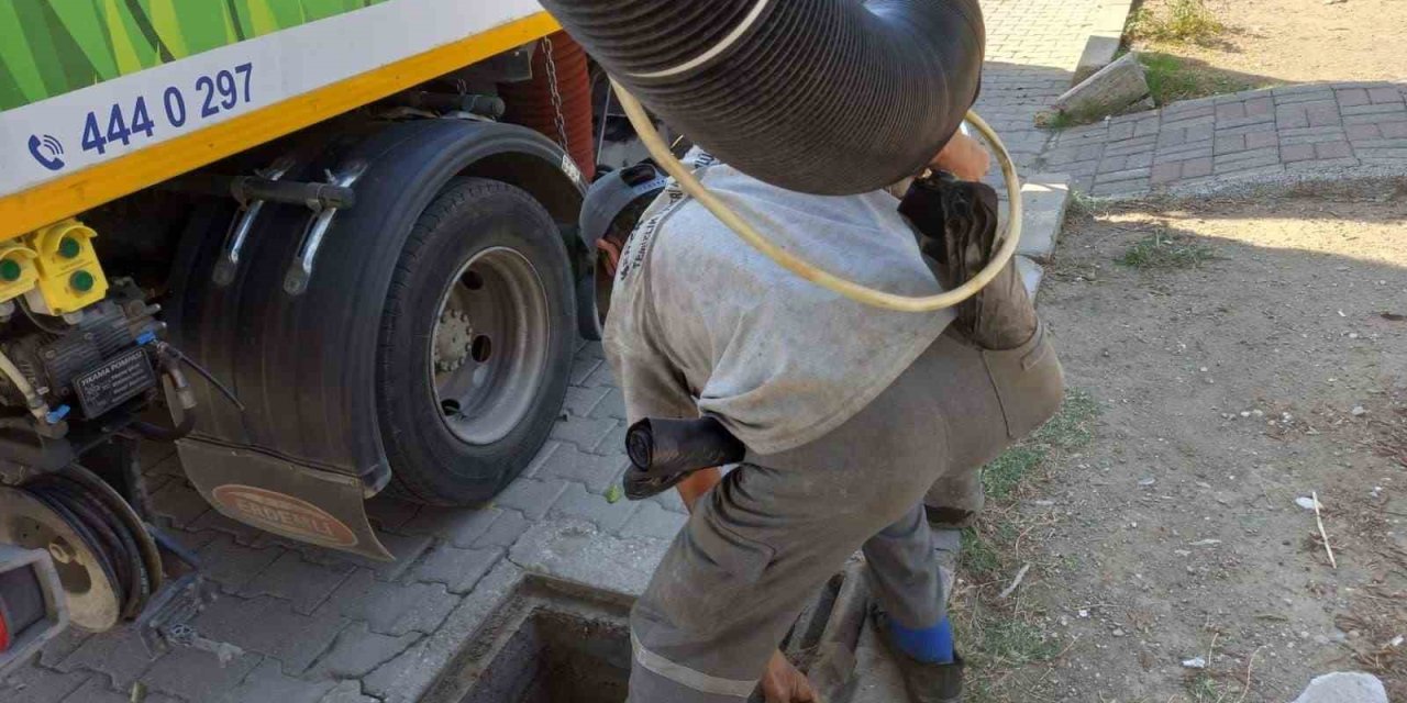 Kemer’de Mazgallar Temizleniyor