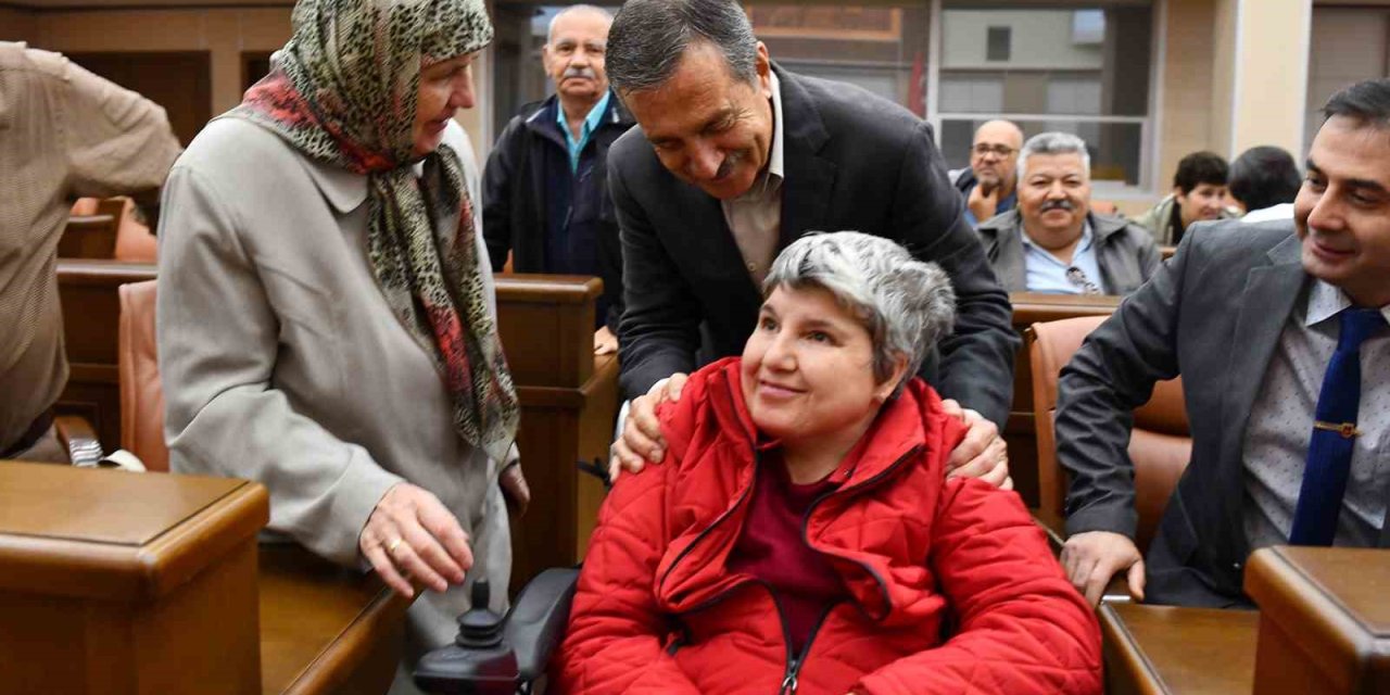 Tepebaşı Belediye Başkanı Ataç Türkiye Sakatlar Derneği Üyeleri İle Bir Araya Geldi