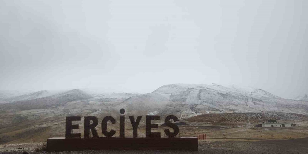 Erciyes’te Kar Kalınlığı 30 Santimi Buldu