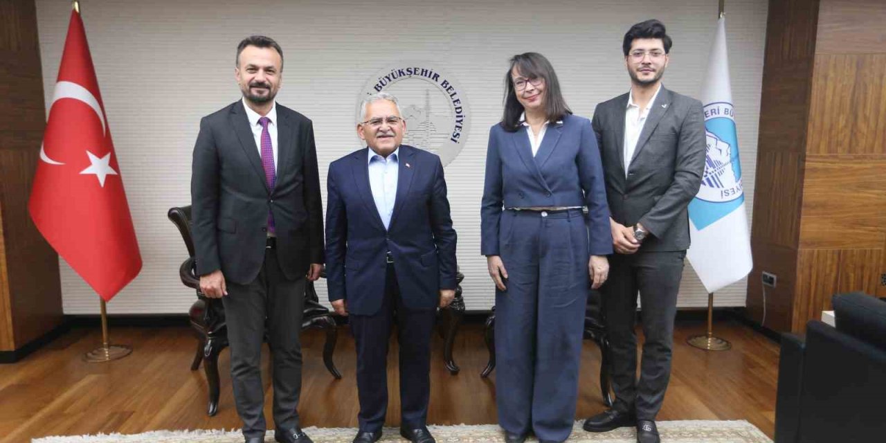 Kayseri Devlet Tiyatrosu, Kendi Kadro Ve Sahnesiyle Seyircisiyle Buluşuyor