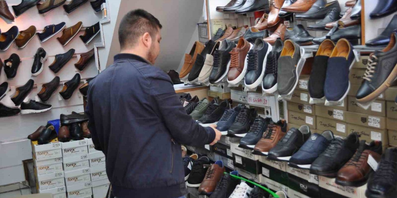 Gardıroba Kaldırılacak Yazlık Ayakkabıların Bakımına Dikkat