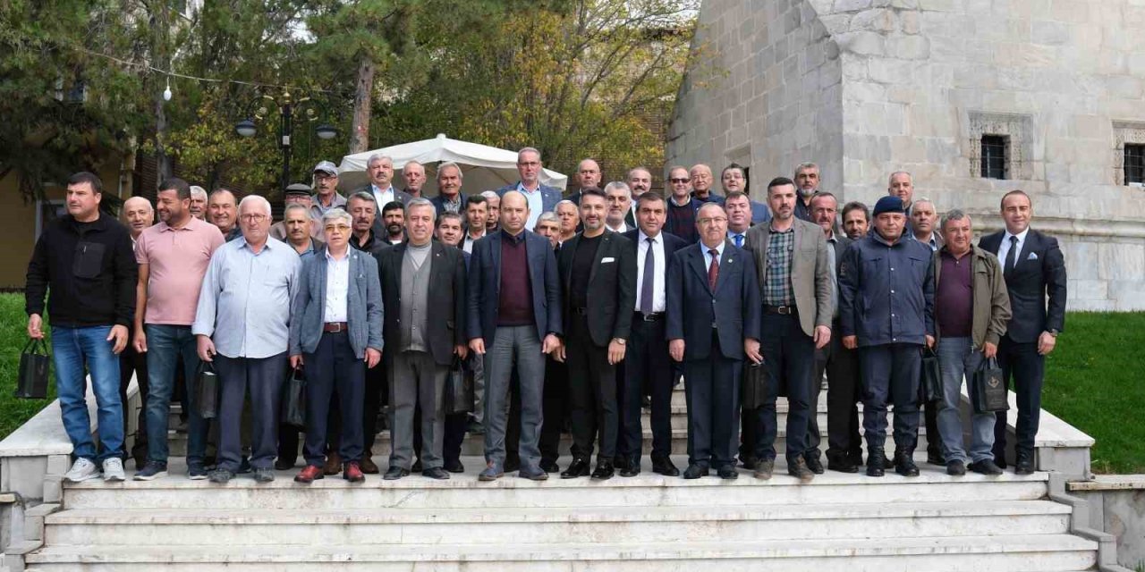 Başkan Yüzügüllü, Muhtarları Unutmadı