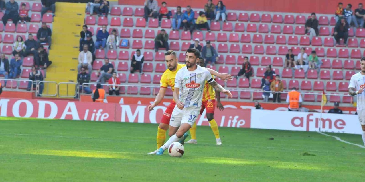 Trendyol Süper Lig: Kayserispor: 1 - Çaykur Rizespor: 0 (ilk Yarı)