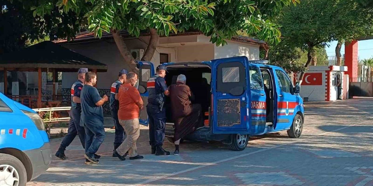 Mersin’de Göçmen Kaçakçılığı Yapan 7 Kişi Yakalandı