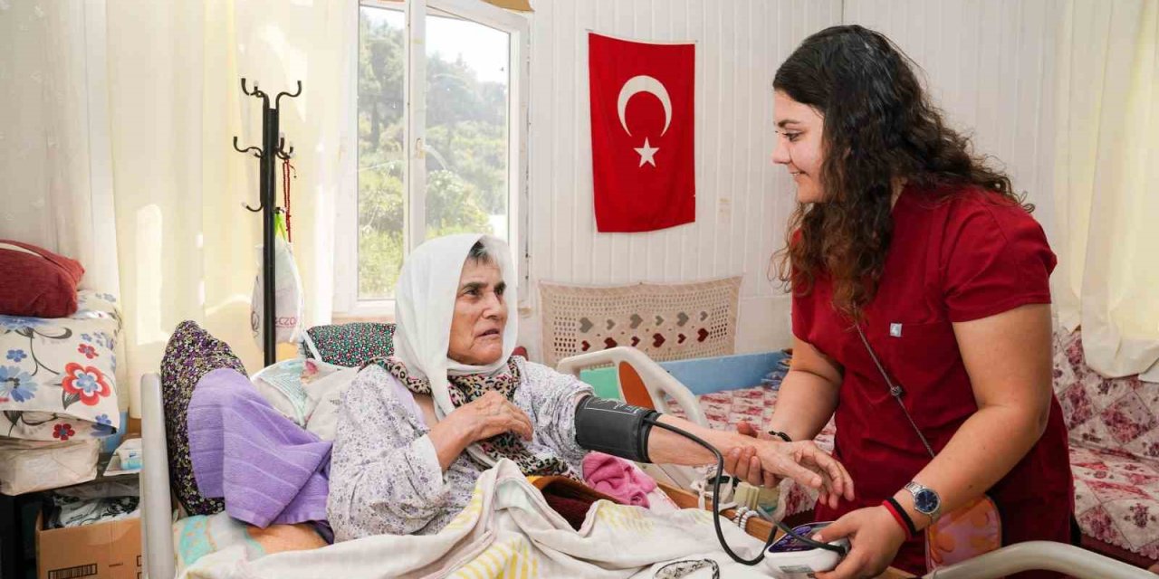 Finike Belediyesi’nin,’yalnız Değilsin’ Projesi İle Kimse Yalnız Değil