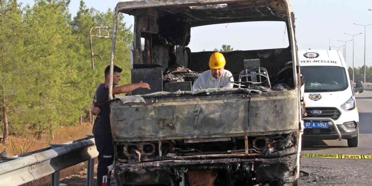 “hayatın Tadını Çıkartacağım” Dedi, Evine Çevirdiği Karavan Sonu Oldu