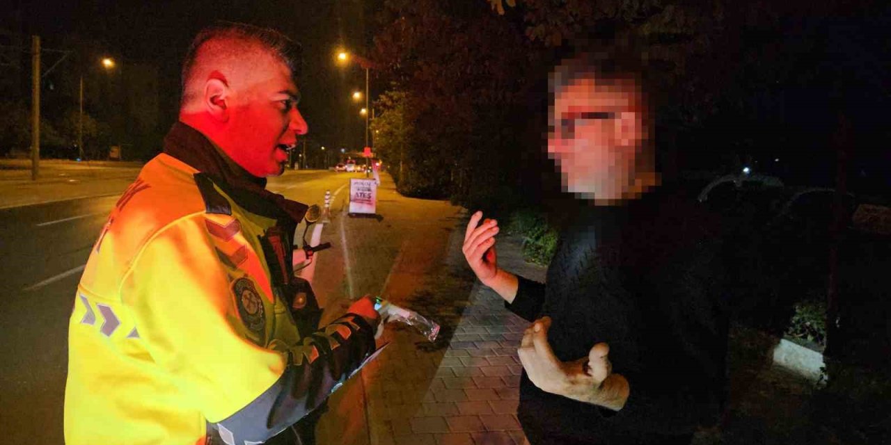 Trafik Polislerine Alkollü Yakalandı, Ceza Yazılmak İstenilince Avukatını Çağırdı