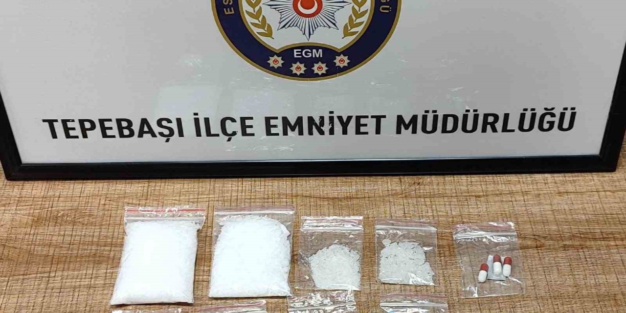 Polis Ekiplerinden Aranan Şahıslara Operasyon