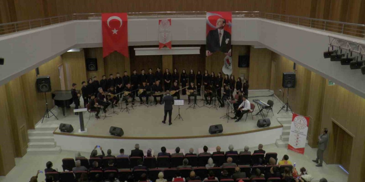 İl Milli Eğitim Müdürü Karaköse: “gençlerimiz Oldukça Cumhuriyet Yüzyıllarca Yaşayacak”