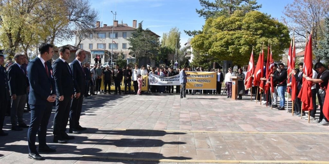 Tomarza’da Cumhuriyet Bayramı Kutlamaları Başladı