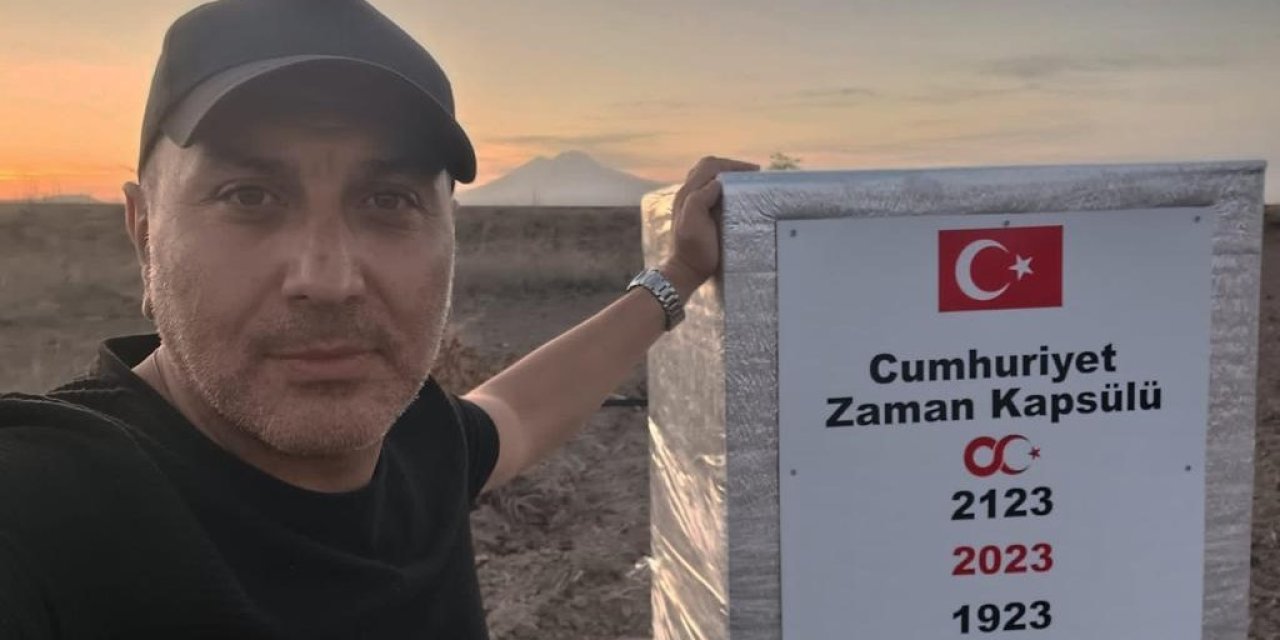 Tomarza’da Cumhuriyet’in 200. Yılında Açılmak Üzere Zaman Kapsülü Gömüldü