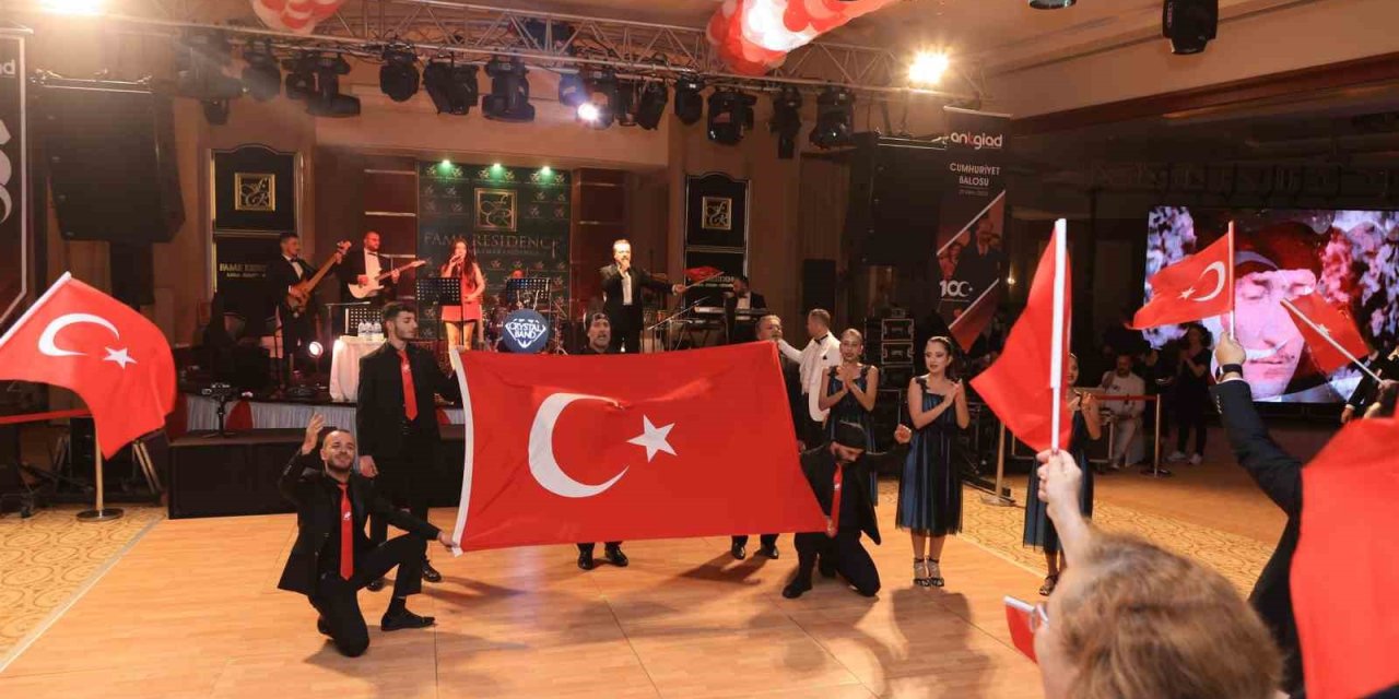 Antgiad Cumhuriyetin 100. Yılını Coşkuyla Kutladı