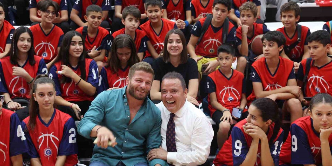 100. Yıl Sedir Spor Kompleksi Faaliyete Girdi