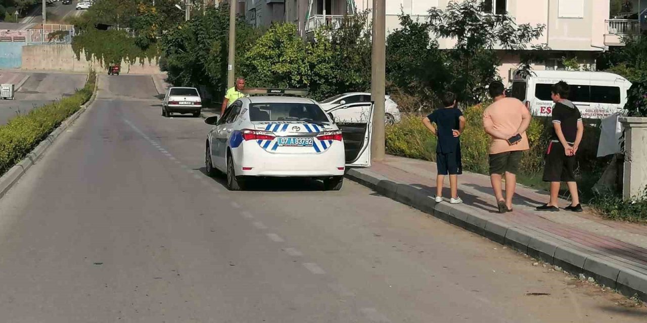 Okul Servisinin Çarptığı Çocuk Yaralandı