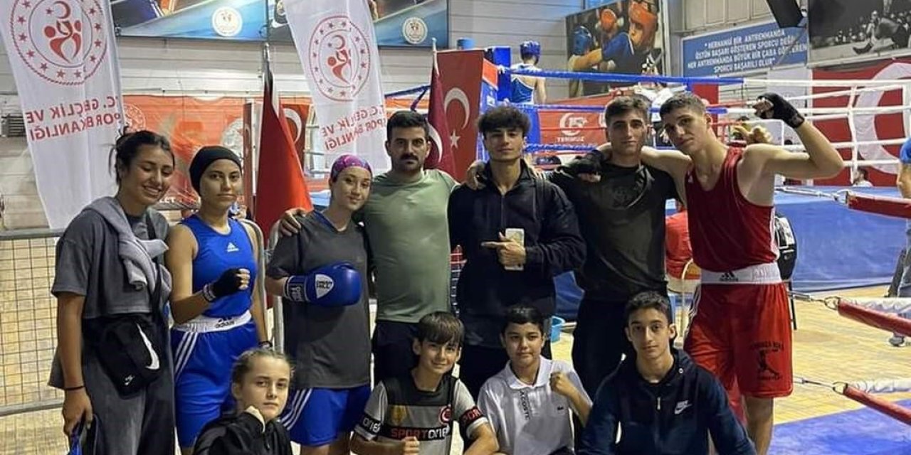 Manavgatlı Sporcular Boks Kupasından Madalyalarla Döndü
