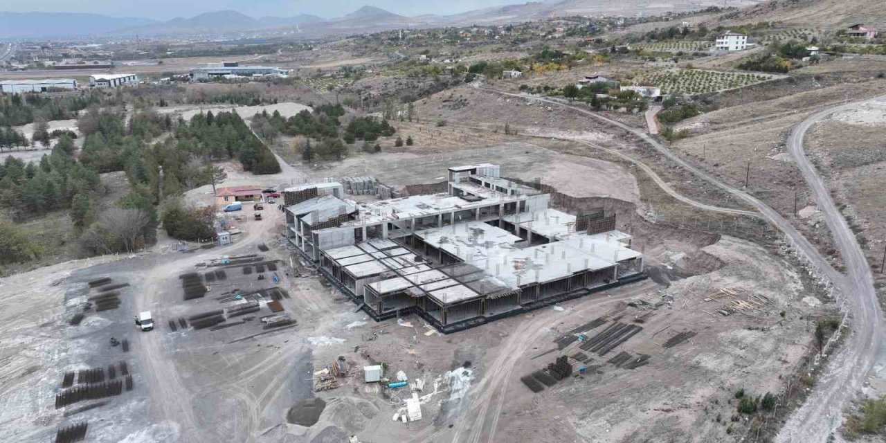 Başkan Büyükkılıç, Yeşilay Uyuşturucuyla Mücadele Rehabilitasyon Merkezi’ni İnceledi