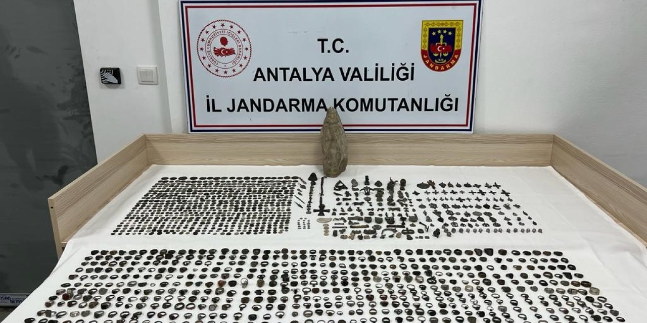 Antalya’da Jandarmadan Tarihi Eser Operasyonu