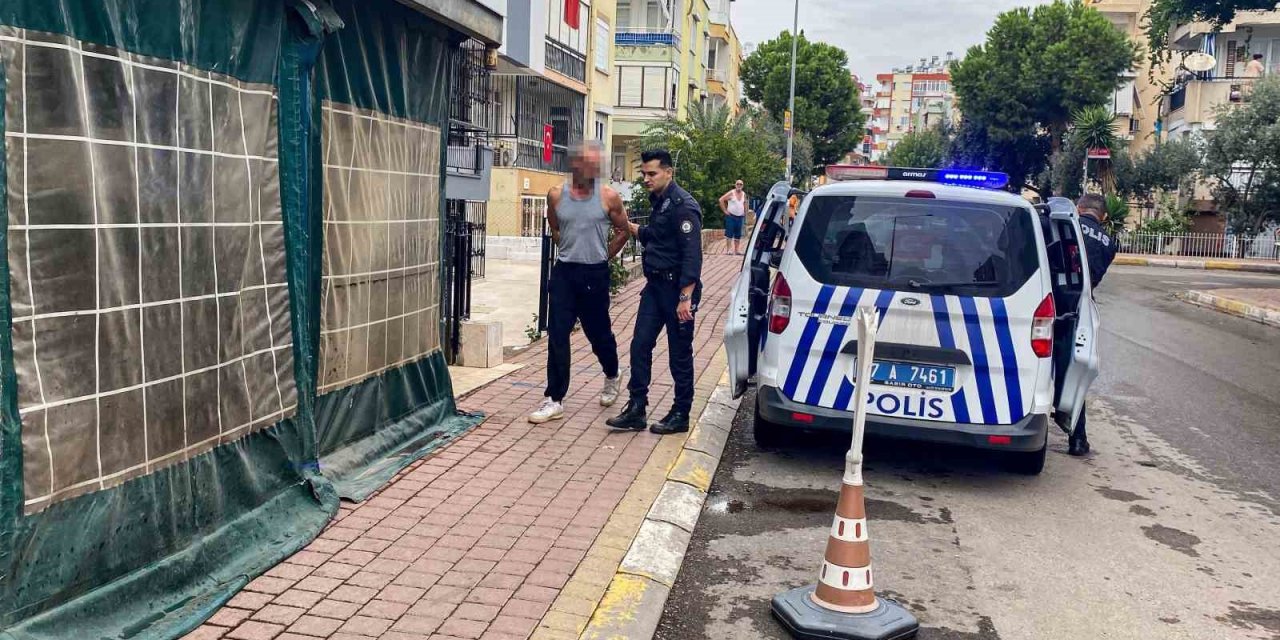 Tadilat Tartışmasında Tabancayla Komşunu Ve Kız Çocuğunu Yaralayan Şahıs Tutuklandı