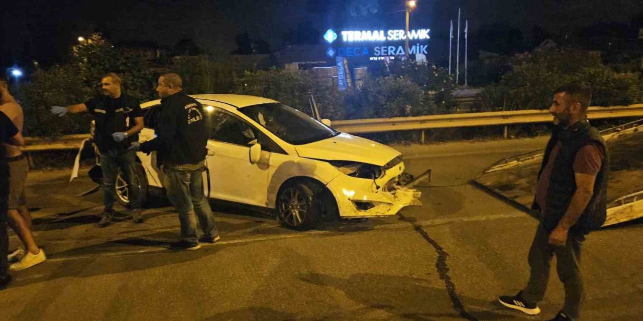 Kontrolden Çıkan Araç Takla Attı: 5 Yaralı