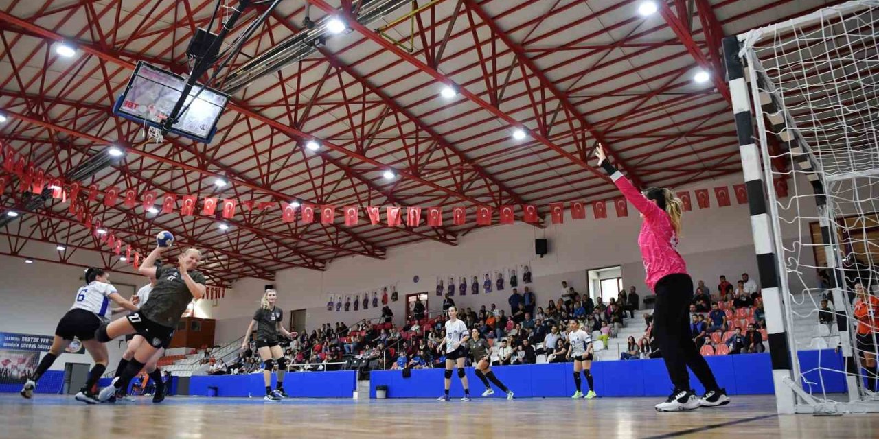 Konyaaltı Bursa’yı Da Farklı Geçti