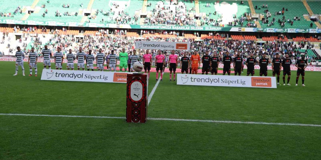 Trendyol Süper Lig: Konyaspor: 0 - Fatih Karagümrük: 0 (ilk Yarı)